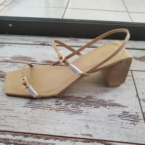 Cult Gaia Maeve Sanda - sand color - size 7